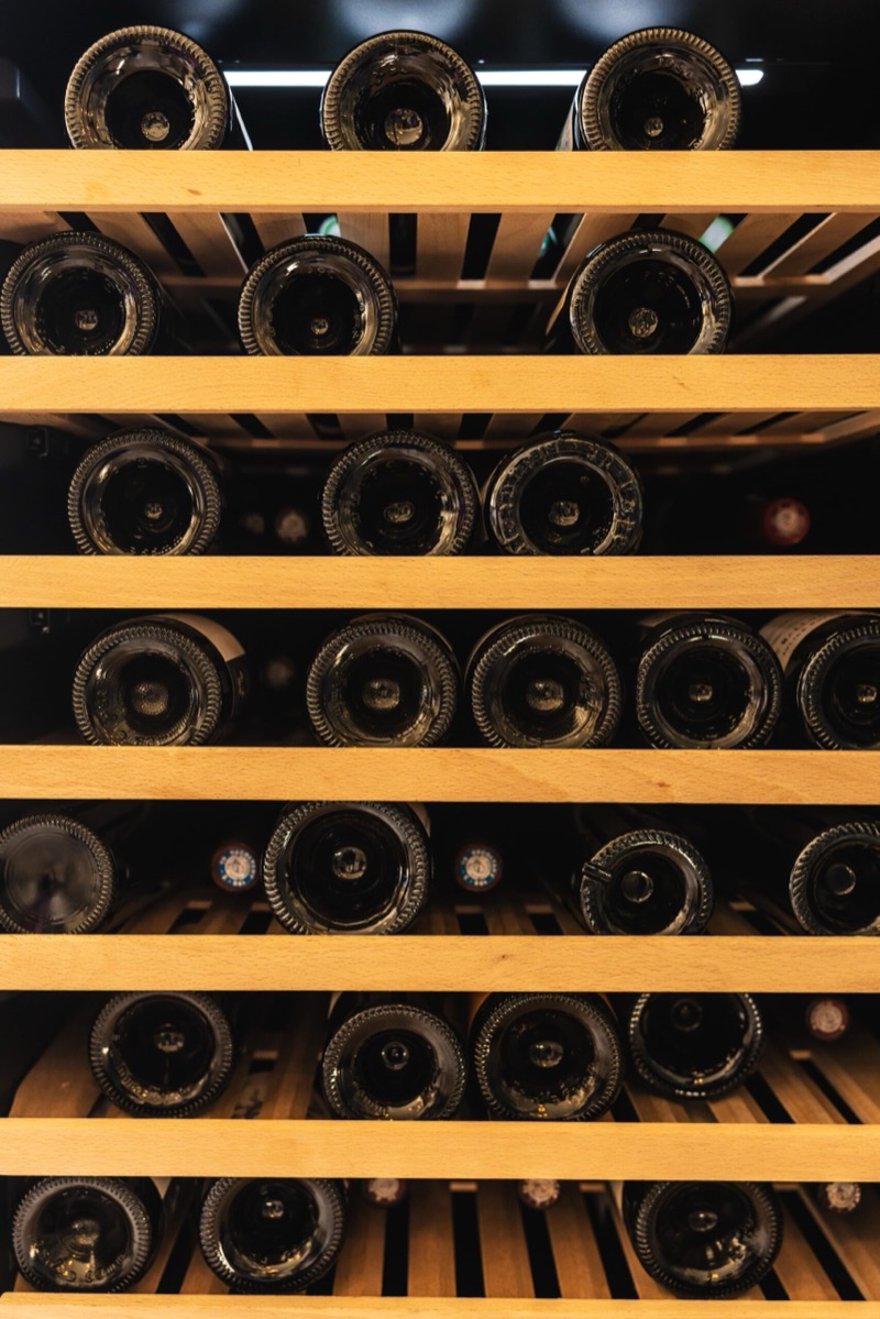 La cave à vins du restaurant Le Lien